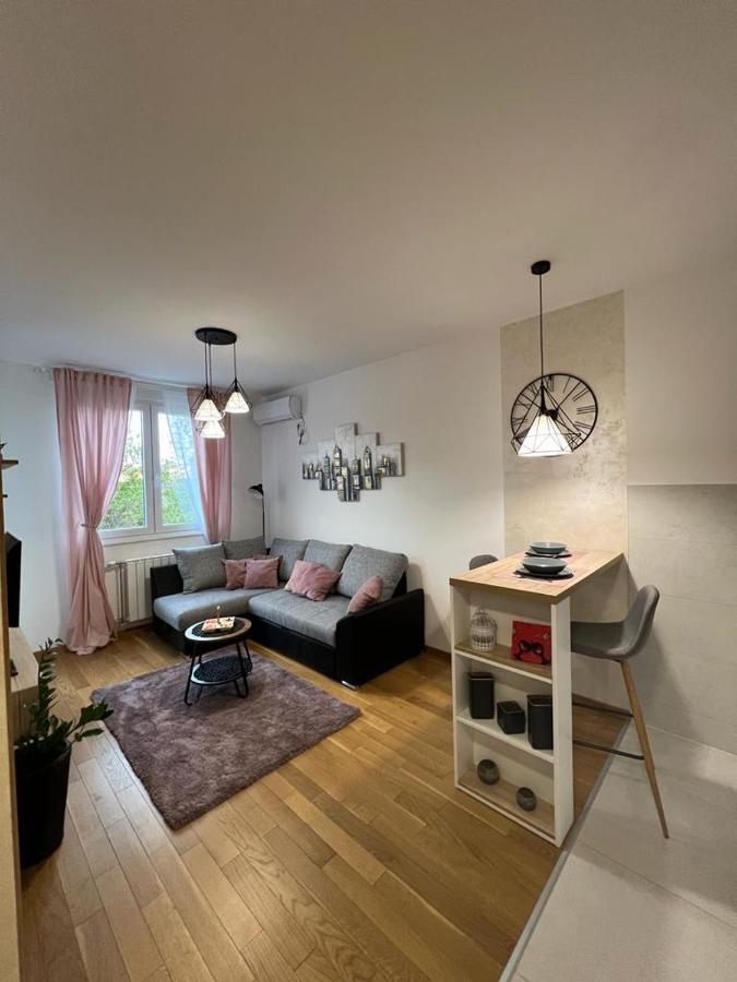 Apartment Luxe Nine Novi Sad Exterior photo